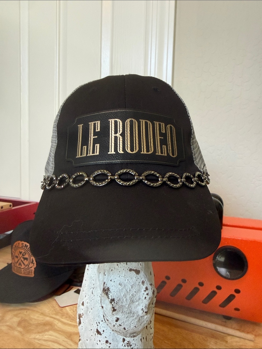 LE RODEO Embellished Black and grey Trucker Hat with sequin band